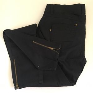 XOXO sassy black Skinny pants with zippers